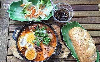 Bánh Mì Chảo Cô 3 Hậu banh mi chao co 3 hau