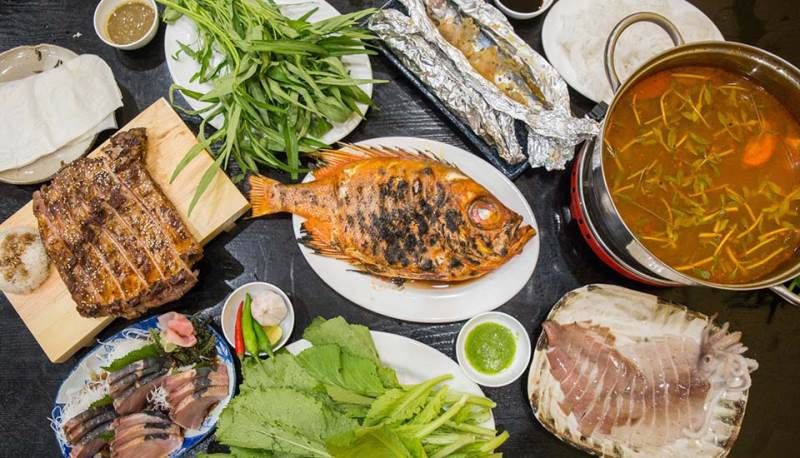 Mười Rau - Cá Nục Giấy Bạc - Lẩu Cá & Sườn Que 12 Phạm Ngọc Thạch, P ...